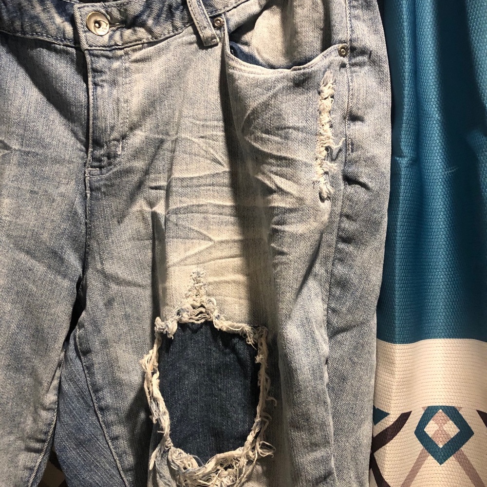 Distressed Denim - Picture 5 of 5